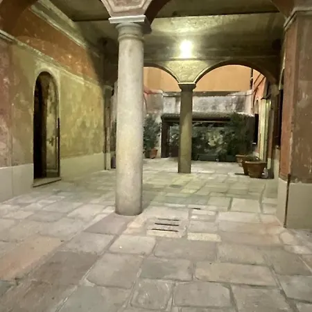 Duomo District Flats Di Mario C מילאנו